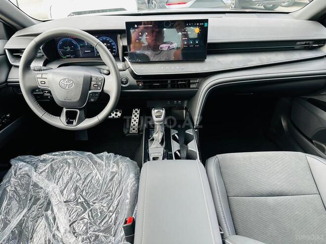 Toyota Camry-8