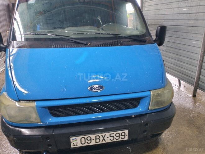 Ford Transit-1