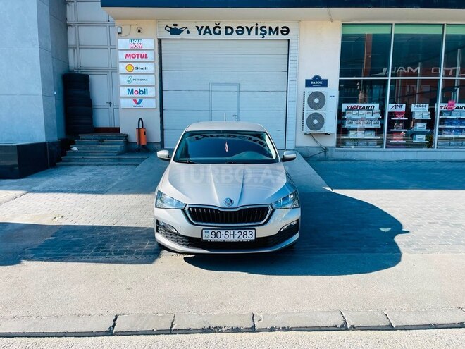 Skoda Rapid-1