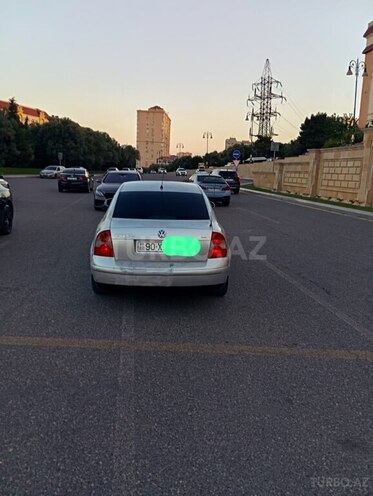 Volkswagen Passat-3