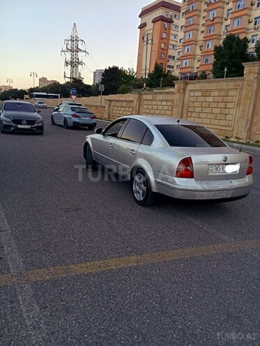 Volkswagen Passat-4