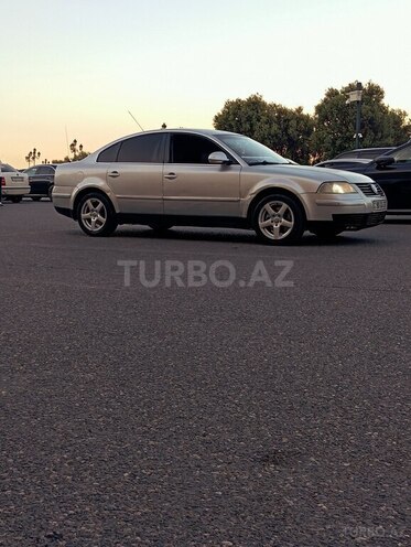 Volkswagen Passat-5