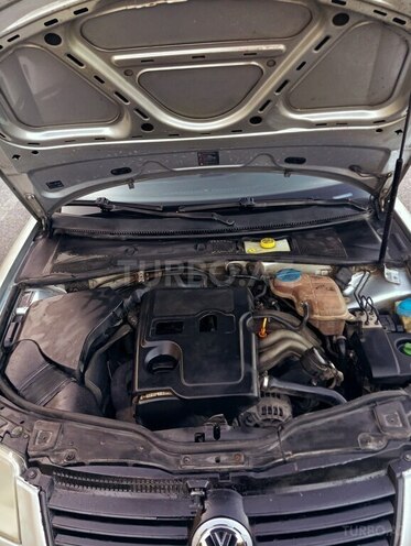 Volkswagen Passat-6