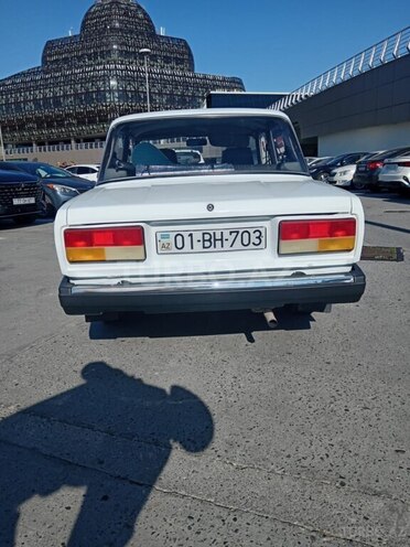 LADA (VAZ) 2107-2