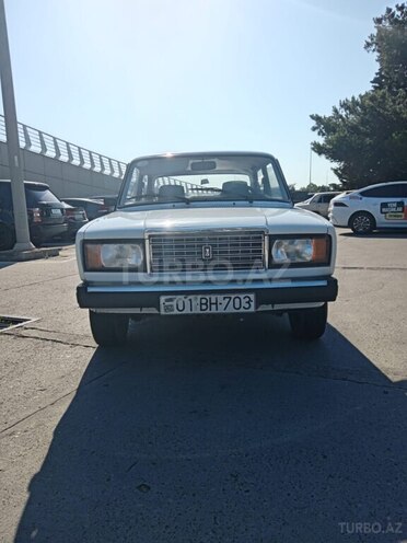 LADA (VAZ) 2107-1