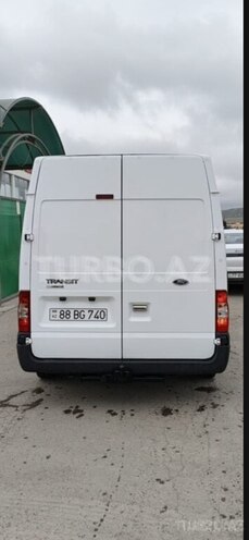 Ford Transit-3