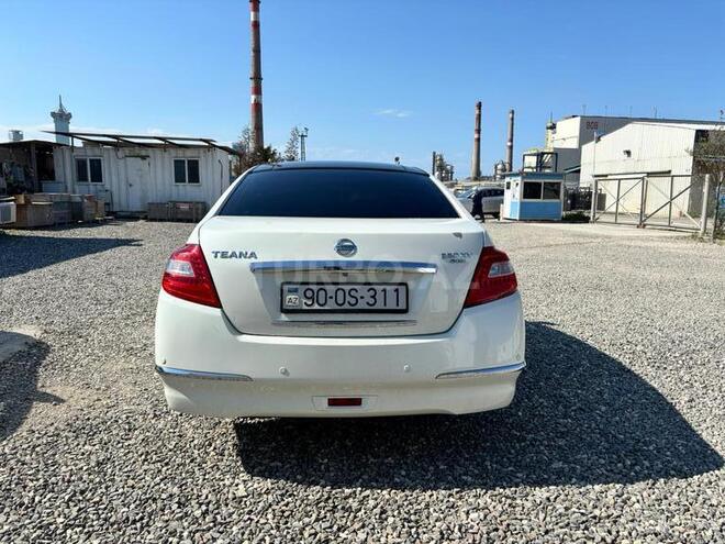 Nissan Teana-2