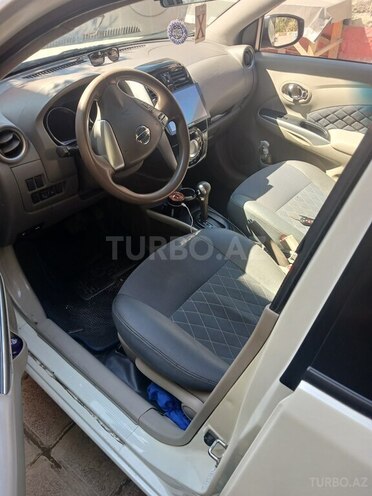 Nissan Sunny-7