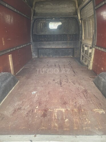 Ford Transit-6