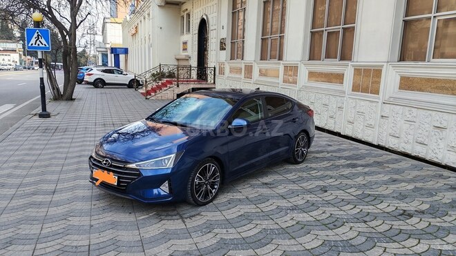 Hyundai Elantra-5