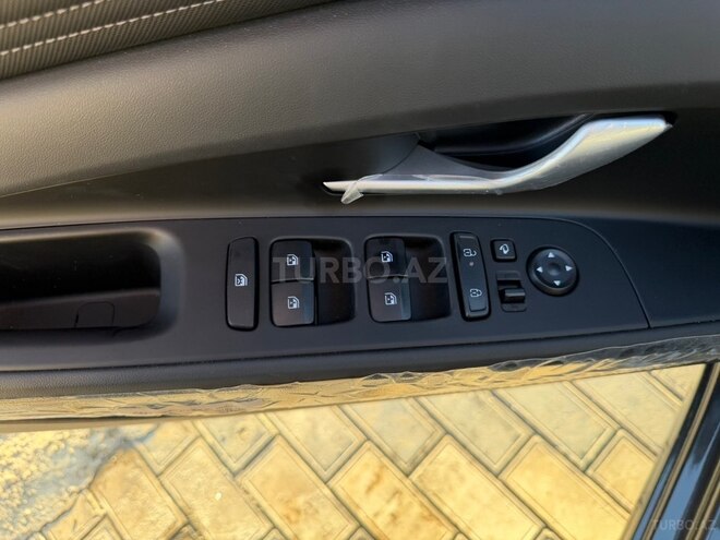 Hyundai Elantra-14