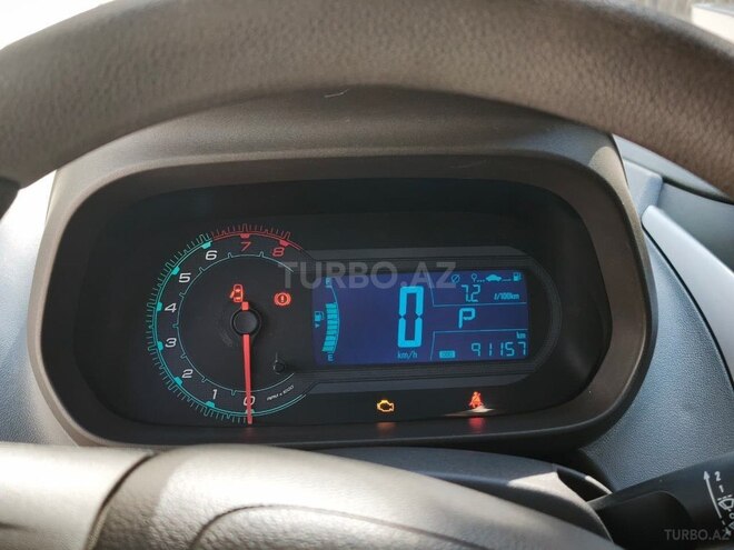 Chevrolet Cobalt-13