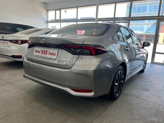 Toyota Corolla-6