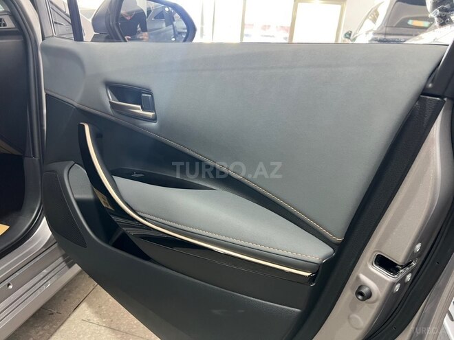 Toyota Corolla-13