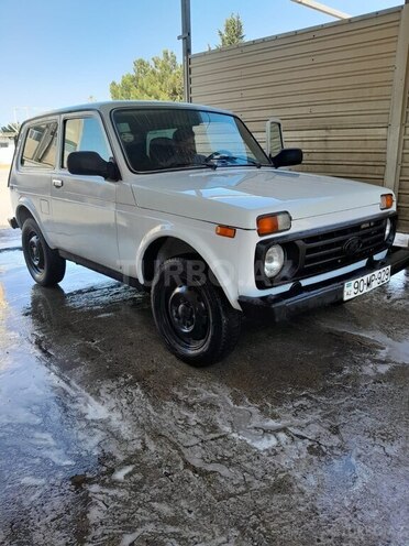 LADA (VAZ) Niva-11