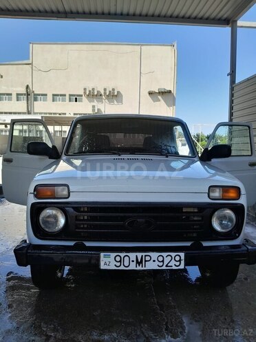 LADA (VAZ) Niva-15
