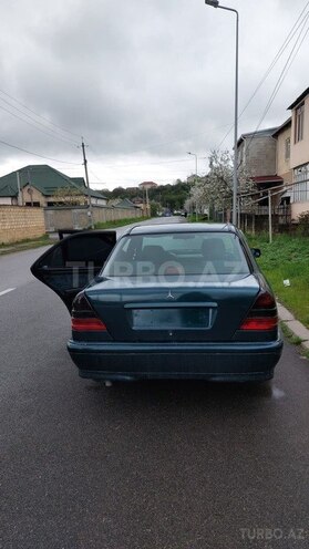 Mercedes C 180-8
