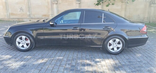 Mercedes E 200-4