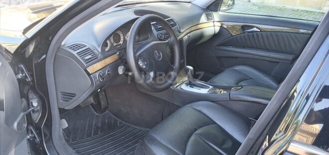 Mercedes E 200-7