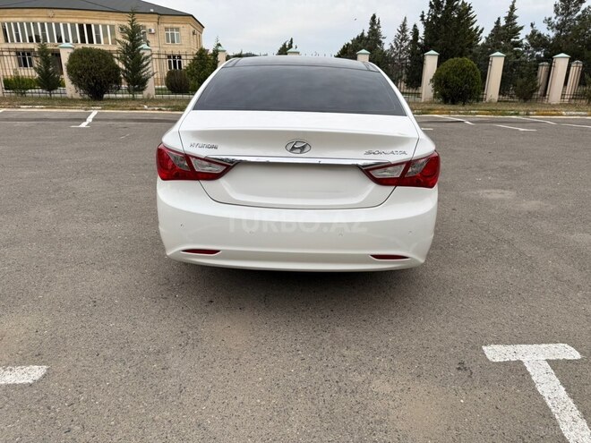 Hyundai Sonata-3