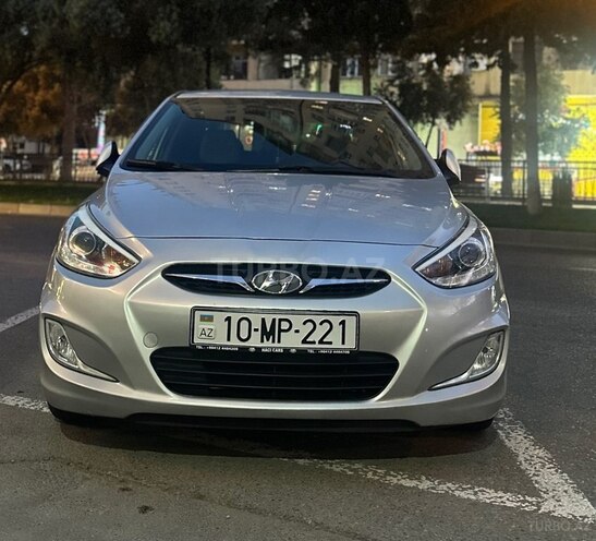 Hyundai Accent-1