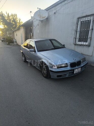 BMW 325-1