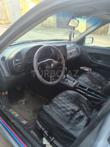 BMW 325-5