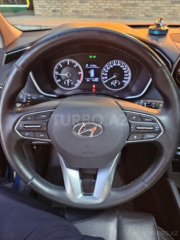 Hyundai Santa Fe-13