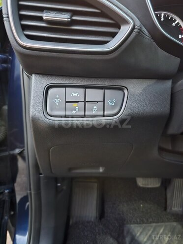 Hyundai Santa Fe-16