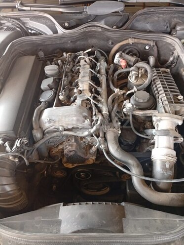 Mercedes E 220-5