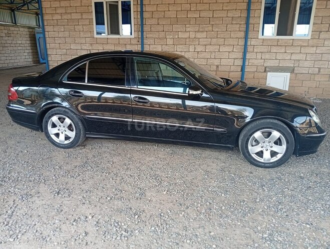 Mercedes E 220-4