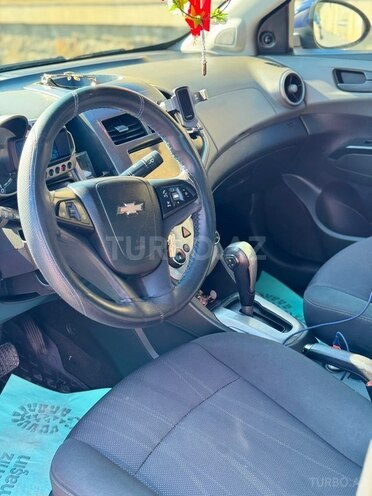 Chevrolet Aveo-7