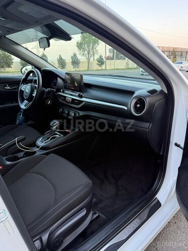 Kia Forte-13