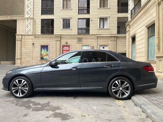Mercedes E 220-3