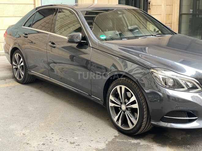 Mercedes E 220-7