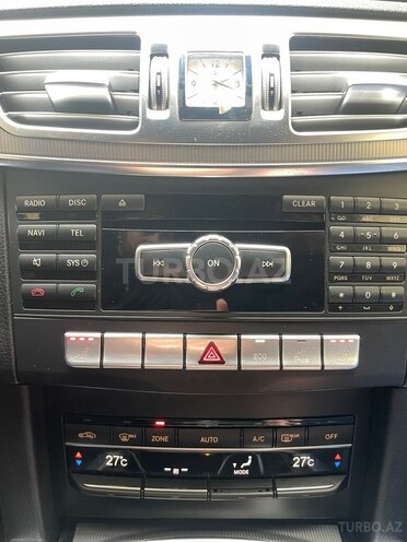 Mercedes E 220-17