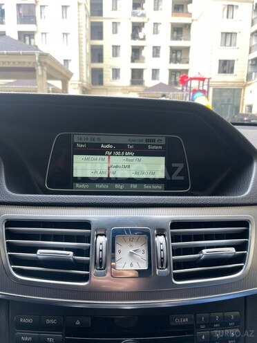 Mercedes E 220-16