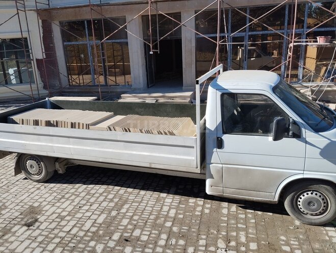 Volkswagen Transporter-9
