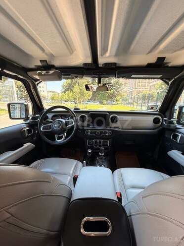 Jeep Wrangler-8