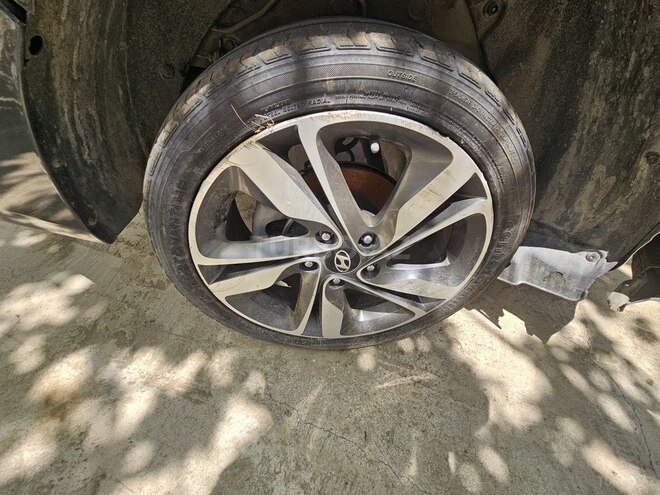 Hyundai Elantra-8
