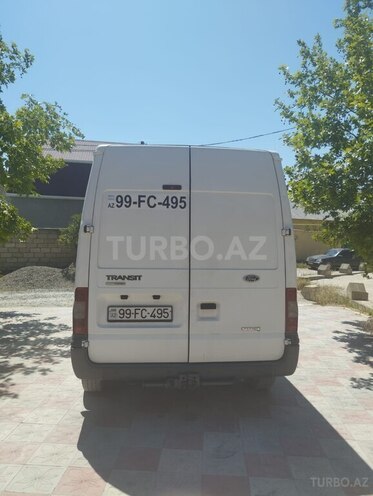 Ford Transit-4