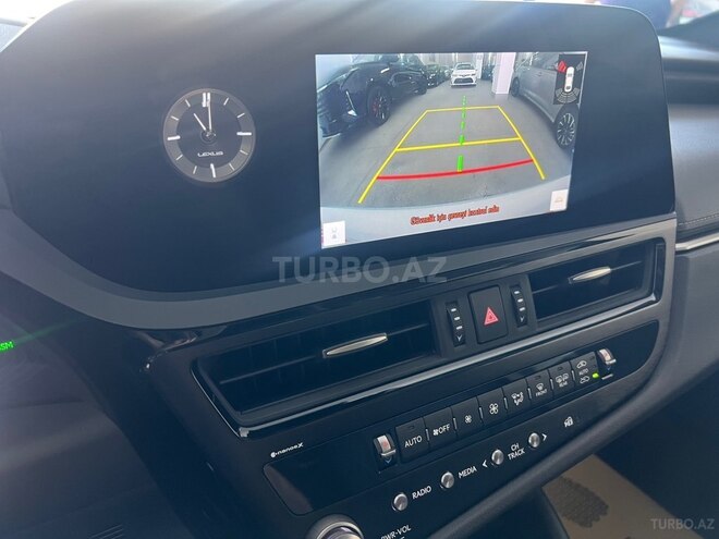 Lexus ES 300h-14