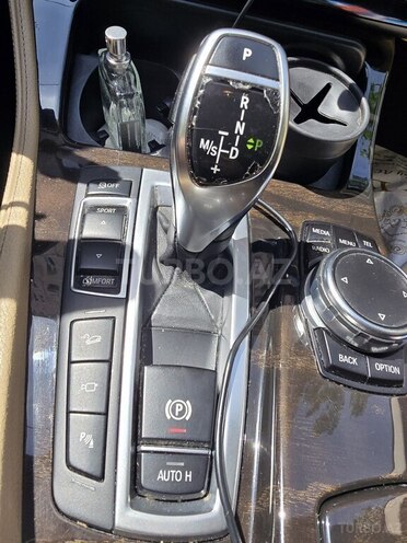 BMW 528-8