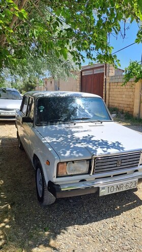 LADA (VAZ) 2107-2