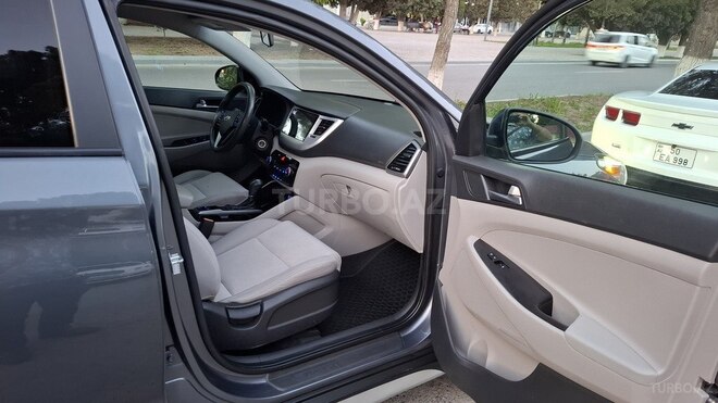 Hyundai Tucson-7