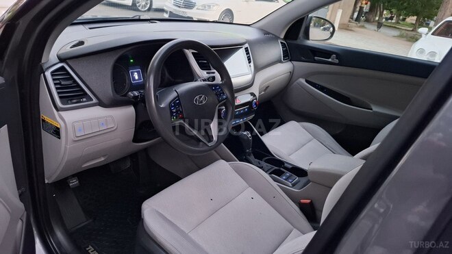 Hyundai Tucson-15