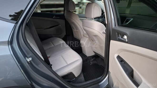 Hyundai Tucson-8