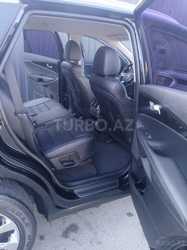Kia Sorento-6