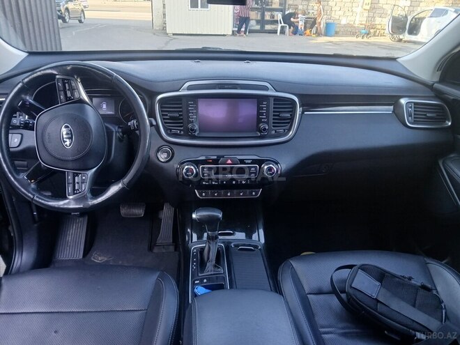 Kia Sorento-8