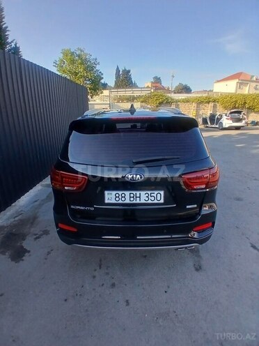 Kia Sorento-16